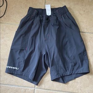 Nwot Louis garneau baggy padded cycling shorts